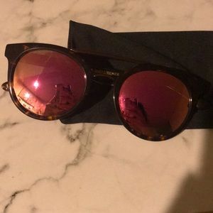 DIFF Astro Sunglasses